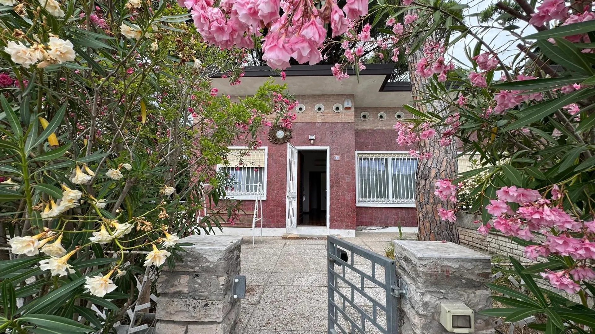 Intera Casa, 100 M Dal Mare, Grande Giardino Villa Lido di Jesolo